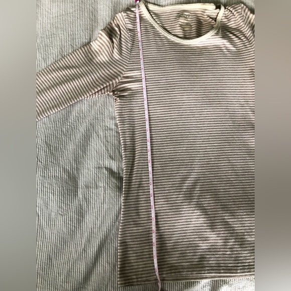 No Yank Scoopneck LS tee from Duluth Trading - Picture 4 of 5